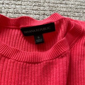 Light weight sweater